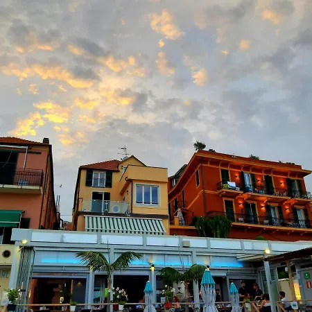 Fronte Mare Con Terrazzo