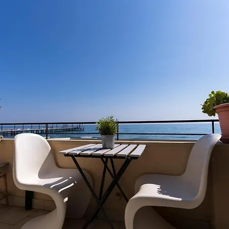 Fronte Mare Con Terrazzo